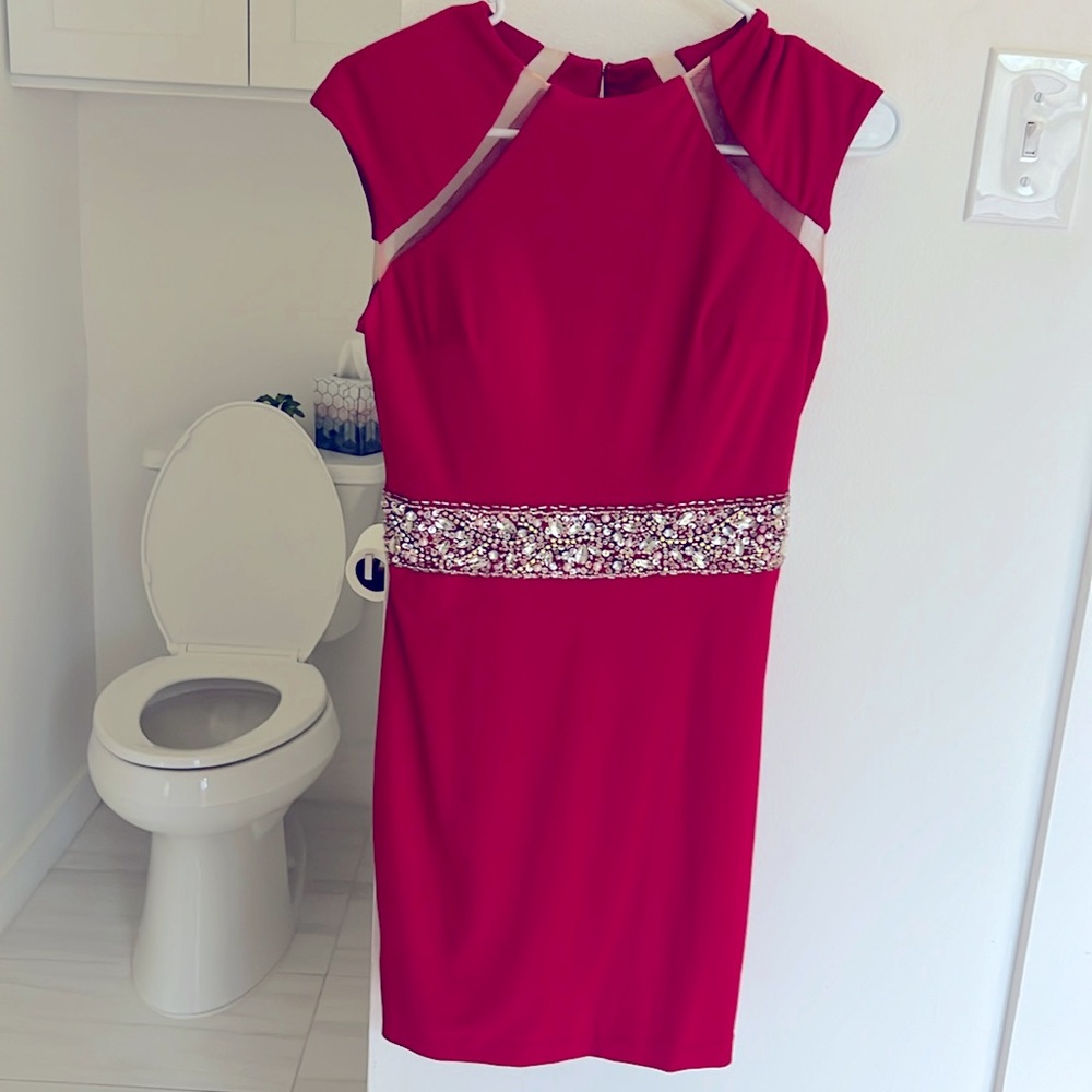 Mac Duggar dress size 4